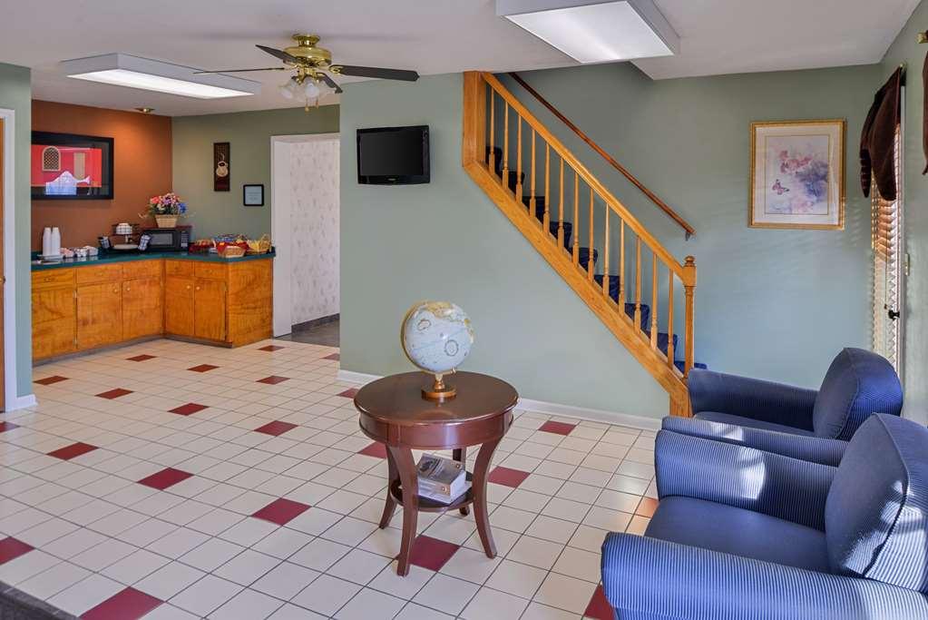 Americas Best Value Inn Of Decatur Beltér fotó